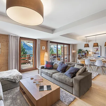 Apartment Les Flambeaux: Alpine Retreat With Summer Multipass Option Chatel