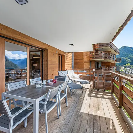 Les Flambeaux: Alpine Retreat With Summer Multipass Option