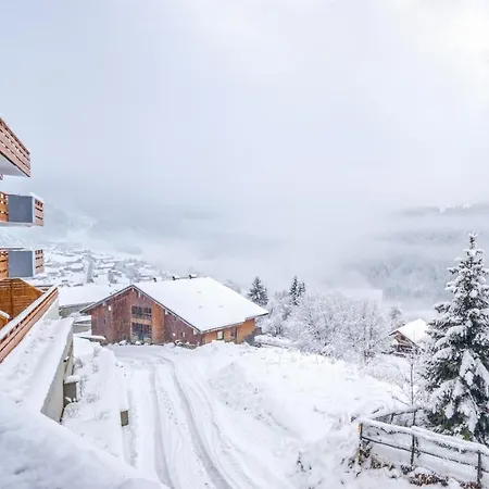Les Flambeaux: Alpine Retreat With Summer Multipass Option